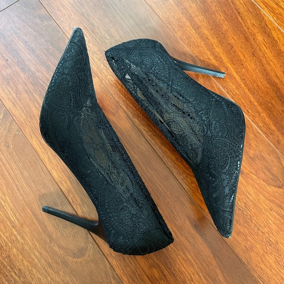 Zara Basic Lace Pumps Lace Women’s Size 37
4" heel height - Picture 3 of 6